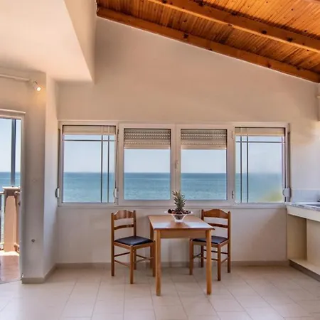 Cozy Corner Vs Beachfront Stalós Dış mekan fotoğraf