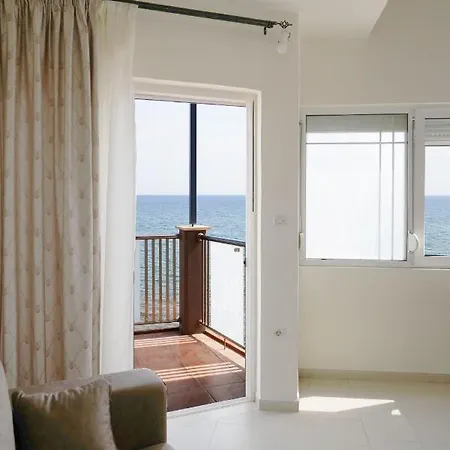 Cozy Corner Vs Beachfront Stalós Dış mekan fotoğraf