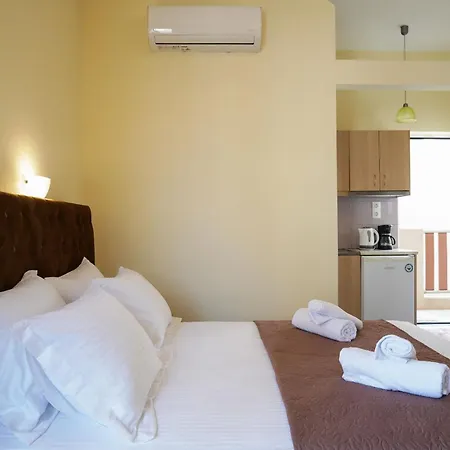Cozy Corner Vs Beachfront Stalós Dış mekan fotoğraf