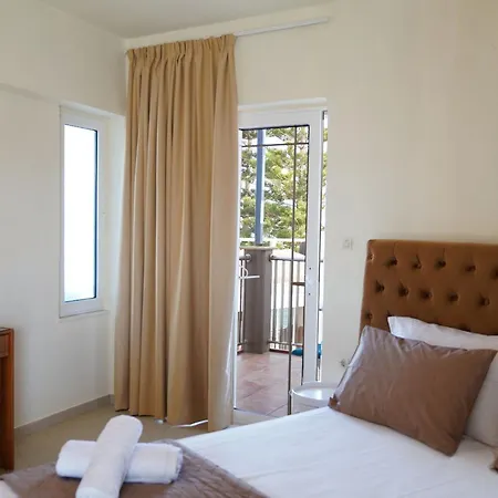 Cozy Corner Vs Beachfront Stalós Dış mekan fotoğraf
